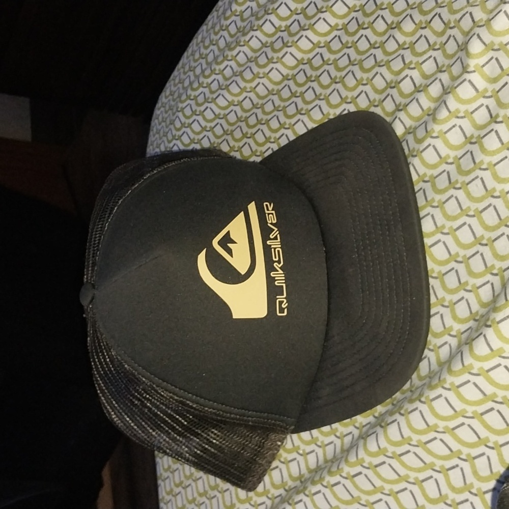 Quick siver trucker hat